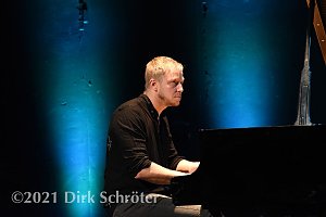 JazzRabazz mit Frederike G&auml;&szlig;lein, "Bluff" und dem "Tingvall Trio"