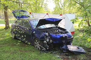Das Unfallauto wird geborgen