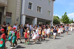 Festumzug zum Brunnenfest