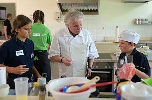 Sch&uuml;lerkochwetbewerb in gera mit den Sondersh&auml;user "Wipperteufeln"