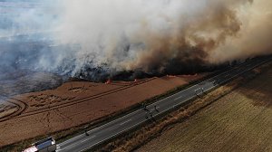 Feldbrand bei Gro&szlig;furra