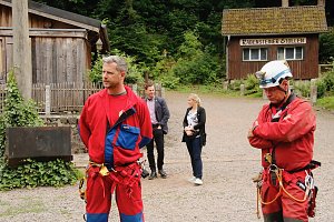 Rettung aus der Finsternis - am Rabensteiner Stollen wurde heute die Rettung unter Tage geprobt