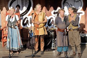 Mit einem phantastischen Spektakel und die Verabschiedung aller Akteure, endete das 28. Mittelalterfest von Bad Langensalza