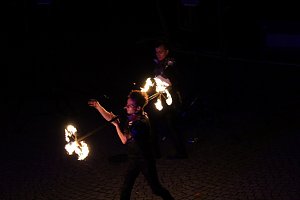 Atemberaubendes Feuerspektakel auf dem T&ouml;pfermarkt in Bad Langensalza 