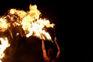 Atemberaubendes Feuerspektakel auf dem T&ouml;pfermarkt in Bad Langensalza