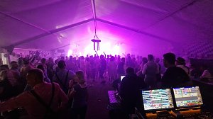 Tolle Stimmung im Ratskeller-Festzelt