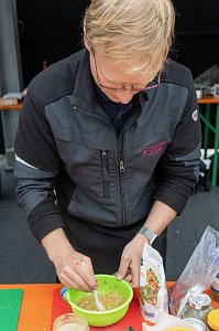 Grillmeisterschaft auf dem Parkdeck der Marktpassage