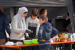 Grillmeisterschaft auf dem Parkdeck der Marktpassage