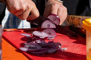 Grillmeisterschaft auf dem Parkdeck der Marktpassage