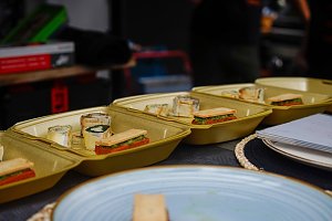 Grillmeisterschaft auf dem Parkdeck der Marktpassage