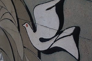 Ist das schon Geschichte? - das Wandbild an der Frauenberg-Turnhalle wird erhalten