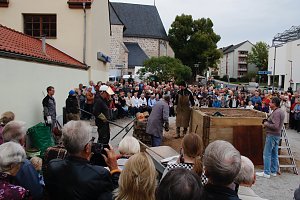 Glockenguss vor St. Blasii in Nordhausen