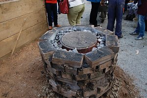 Glockenguss vor St. Blasii in Nordhausen