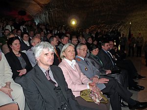 Gel&ouml;bnis unter Tage
