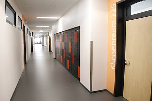 Es "Schillert" in Bleicherode - der Umbau des Gymnasiums wurde heute offiziell beendet