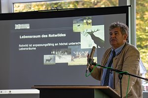 Hegegemeinschaft Rotwild S&uuml;dharz/Th&uuml;ringen organisierte Fachgespr&auml;ch zur Zukunft der Rotwildeinstandsgebiete in Th&uuml;ringen