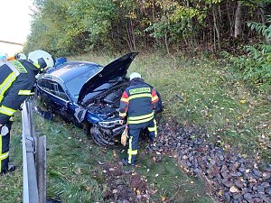 Unfall bei Aquaplaning und zu hoher Geschwindigkeit