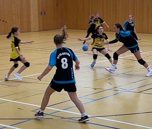 Handball-Hexen zu Gast in Artern