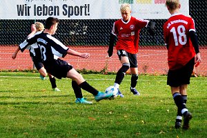 Fussballspiel zwischen den Schulen 