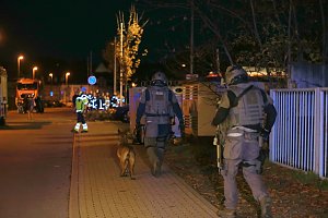 Gro&szlig;einsatz in der Bruno-Kunzte-Stra&szlig;e