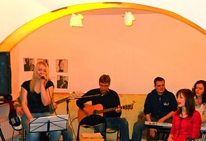 Fr&uuml;hlingsparty in der Jesus Gemeinde