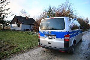 Brandstiftung an Waldh&uuml;tte