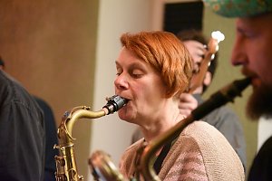 Tryon in der Jazzmangel