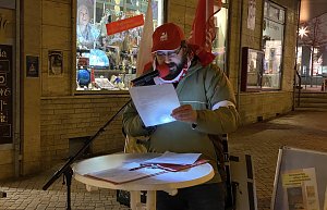 Zwei Kundgebungen am Weihnachtsmarkt