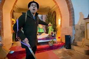 M&auml;rchenspiel in der Kirche