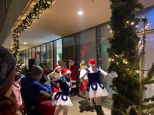 Auftritt am Adventskalender vor der Nordh&auml;user Bibliothek