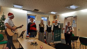 DRK-Kyffh&auml;userkreisverband feierte Nikolaus mit z&uuml;nftiger Musik