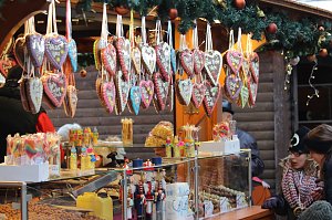 Morgendliche Impressionen von Sondersh&auml;user Weihnachtsmarkt