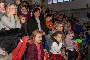 "Schneewittchen" in der Wiedigsburghalle
