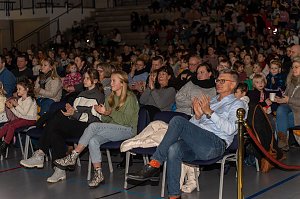 "Schneewittchen" in der Wiedigsburghalle