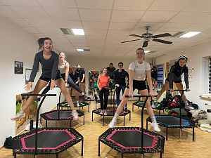 Volleyballerin beim Fitnesstraining 