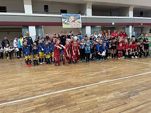 Der BSV Eintracht Sondershausen wurde von der Spielgemeinschaft SpVgg Eintracht Erfurt 94/BW 52 Erfurt zum Neujahrs-Cup in die Landeshauptstadt eingeladen.