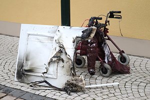 Wohnungsbrand in Neustadt/ Greu&szlig;en forderte zwei Personen mit Rauchgasvergiftung
