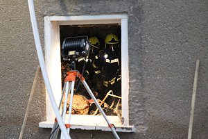 Wohnungsbrand in Neustadt/ Greu&szlig;en forderte zwei Personen mit Rauchgasvergiftung