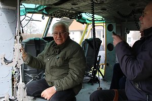 Die erste Rettungsflieger &uuml;ber Nordhausen kamen nach 30 Jahren am Boden wieder zusammen