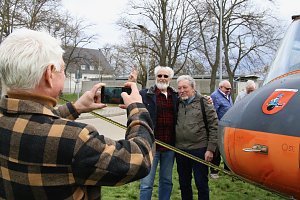 Die erste Rettungsflieger &uuml;ber Nordhausen kamen nach 30 Jahren am Boden wieder zusammen
