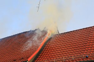 Geb&auml;udebrand in Heringen 