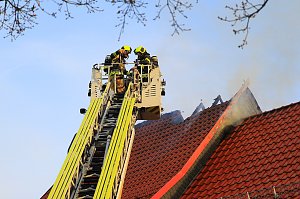 Geb&auml;udebrand in Heringen 