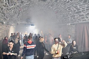 Black & House Party