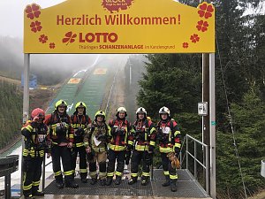 S&uuml;dharzer Feuerwehrleute beim 2. Oberhofer Treppenlauf