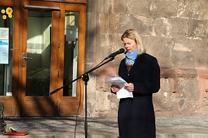 Gedenken vor dem Rathaus