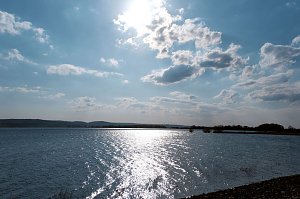 Abends am Stausee