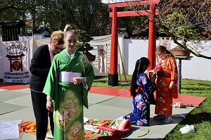 Impressionen vom Hanami 2023 in Bad Langensalza