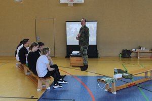 Schule trifft Wirtschaft - Regelschule Ro&szlig;leben
