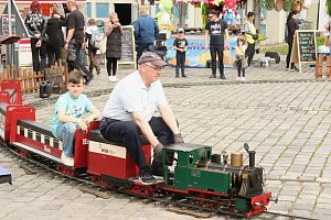Erste Impressionen vom Bahnhofsfest