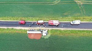 Unfall mit umgekipptem Sattelzug